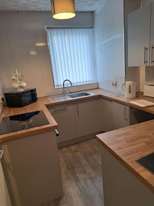 1 Bed Apart Dowlais Bagian luar foto