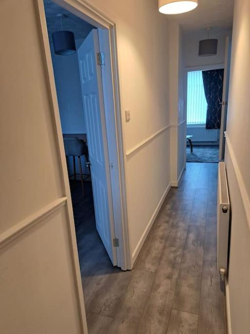 1 Bed Apart Dowlais Bagian luar foto